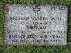 Eagle Point National Cemetery, Oregon, grave site for CPT Richard Warren Snell, deceased 2011 Eagle Point National Cemetery, Oregon, grave site for CPT Richard Warren Snell, deceased 2011
